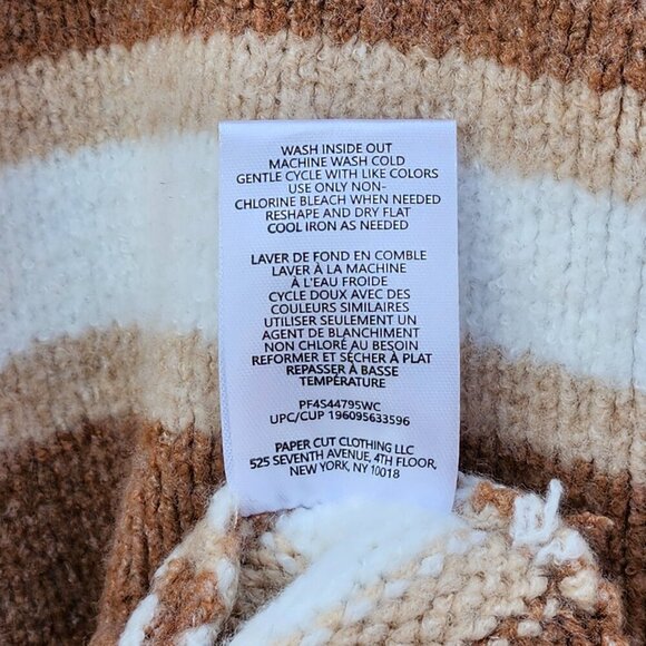 LOVELY Heart Shape Button Sweater Women's Size Small Brown White BNWT WILD SKYE - Picture 8 of 9